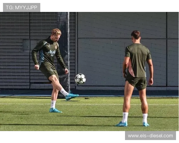 德布劳内腿筋伤情最新进展:恢复阶段与复出时间评估